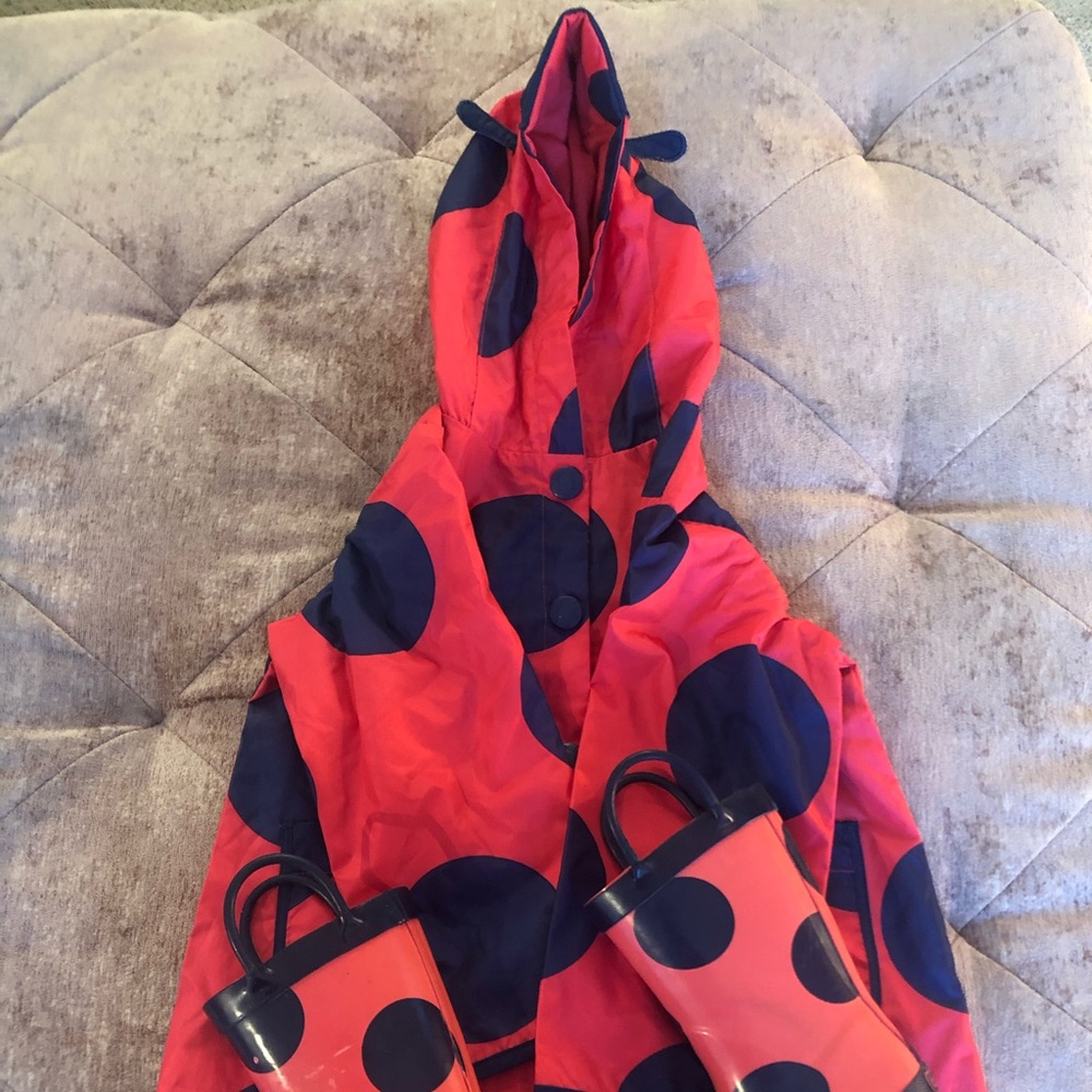 Toddler girls matching raincoat and rain boots